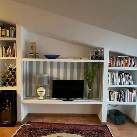 Apartament I *